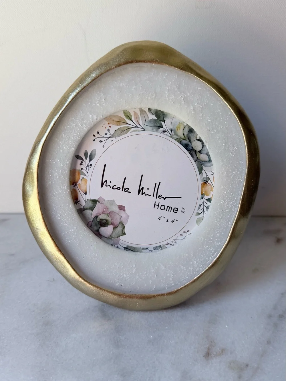 Modern gold picture frame for 4”x4” photo